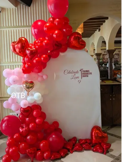 Valentine's Day & Love-Themed Decor photo 11