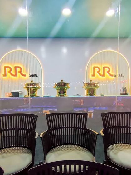 A stylish VIP lounge we created for the Prime Volleyball League. We focus on creating comfortable and premium experiences for guests, complete with branding and live match feeds.