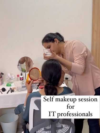 Shikha Agarwal - Personal Self-Makeup Classes My Teaching Style: One-on-One Sessions photo 81