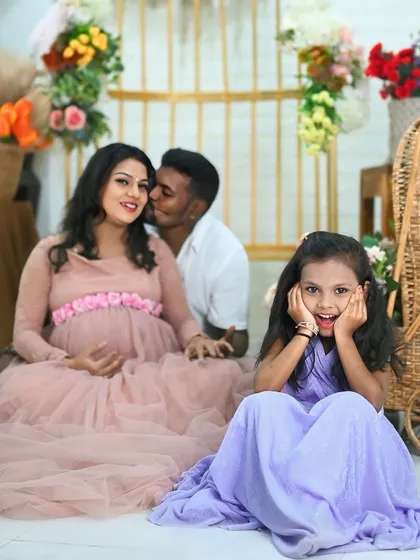 Maternity sessions are even more special when the whole family is involved. Here, we captured the excitement of a big sister-to-be, creating a beautiful memory before the new baby arrives. I provide beautiful gowns for moms to make them feel amazing.