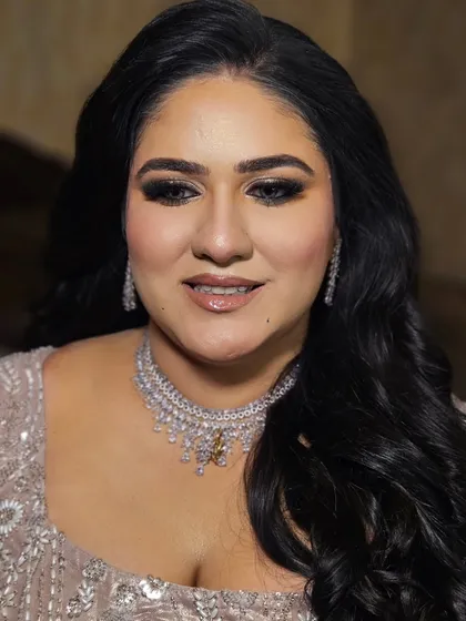 A close-up of the smokey eye. It's blended perfectly to create a sultry yet sophisticated look.