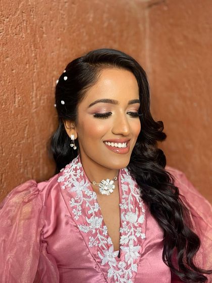 Vibrant Mehendi & Haldi Looks photo 14