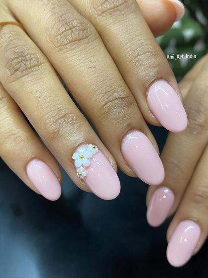 Beyond the Brush: 3D & Sculptural Nail Art photo 8