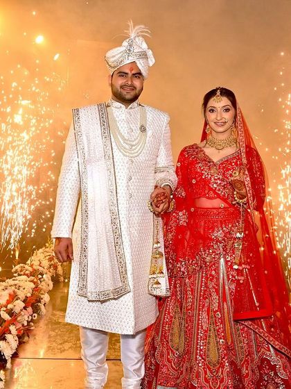 Drishti's bridal look was all about fresh, dewy, minimal makeup. The focus was on clean skin and subtly defined eyes to create a natural and elegant look.