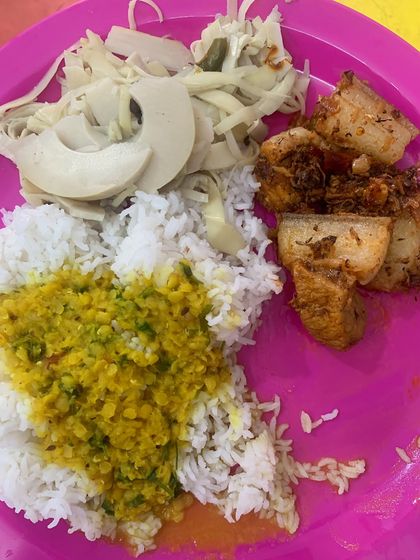 A perfect lunch plate with all the right Naga flavors.