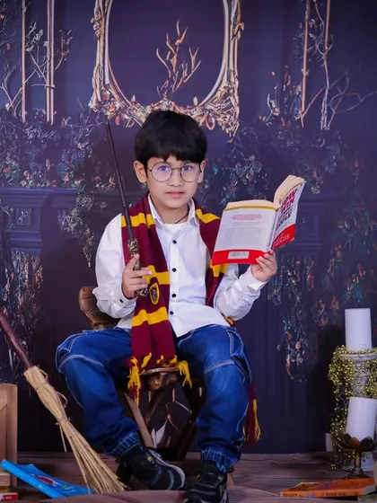 Every little wizard needs to study their spells. Our Harry Potter setup includes all the essential props like books, a broomstick, and a wand to make the experience feel authentic and magical.