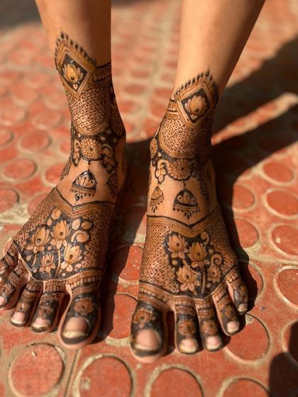 Elegant Bridal Feet photo 38