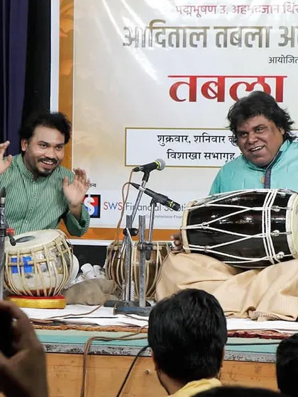 More moments from the Tabla-Dholak jugalbandi with Shri Navin Sharma ji in Nashik, including the felicitation ceremony after our performance.