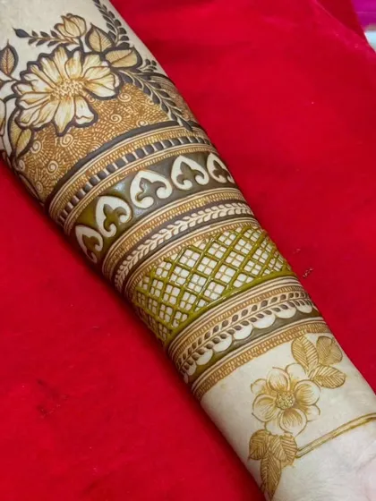 Another angle of the modern floral arm band, showcasing the intricate details and the clean, flowing design.