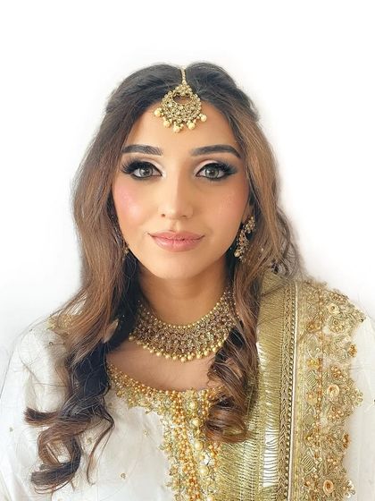 Elegant Party & Guest Makeup photo 4