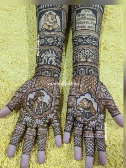 A closer look at Daksha's bridal mehndi. You can see the fine details in the bride and groom portraits, the Ganesha figure for blessings, and the sacred shloka for a divine touch.