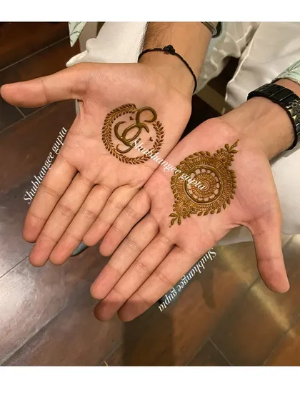 I also create simple and elegant mehndi for grooms. This design includes a custom initial monogram and a classic mandala, a perfect way for the groom to participate in the tradition.