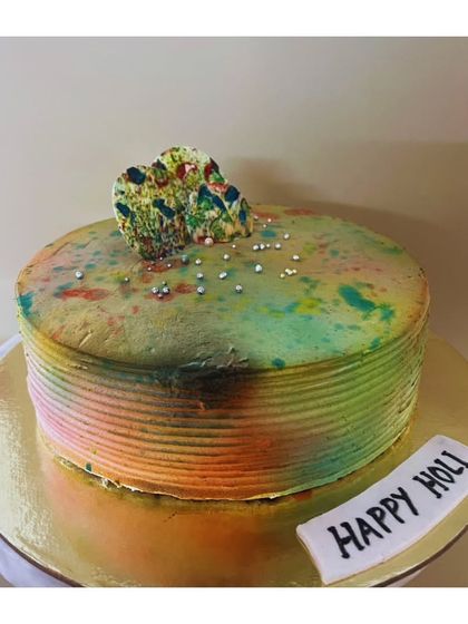 Adding a splash of color to celebrations with my vibrant Holi-themed cakes. These are always fun to make, using a watercolor effect with buttercream to capture the spirit of the festival.