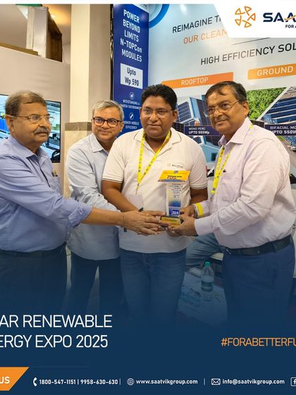 Felicitating our partners and celebrating connections at the Bihar Renewable Energy Expo 2025.