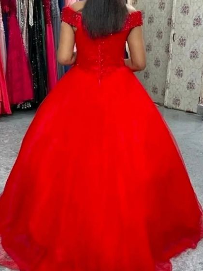 Dress Rental Buzz - Photoshoot Outfit Rental Party & Occasion Wear photo 14