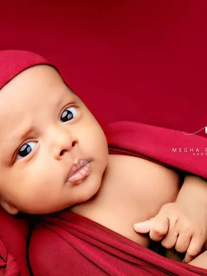 Another wonderful expression from this alert and engaging baby.
