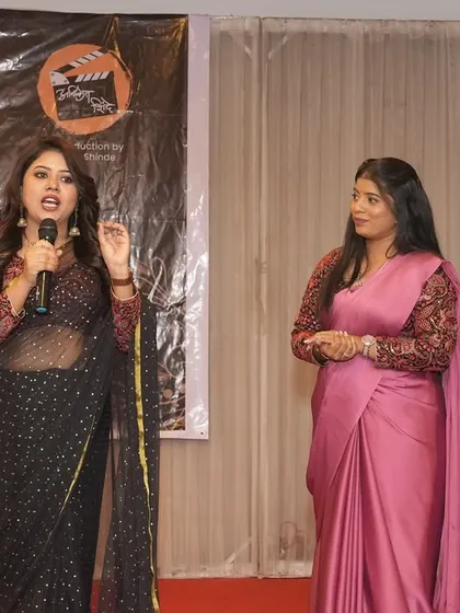 Speaking at a seminar for aspiring entrepreneurs. I believe in empowering other artists to build their own successful careers.