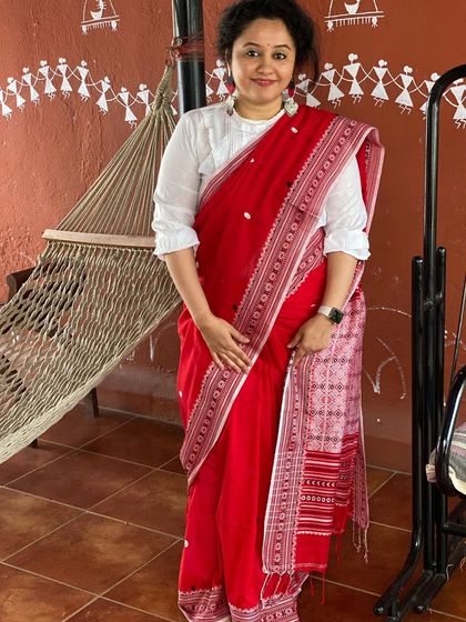 This beautiful red Khadi cotton saree was my choice for hosting an event. As an image consultant, I always dress according to the occasion, culture, and my mood.