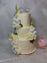 Wedding & Engagement Cakes