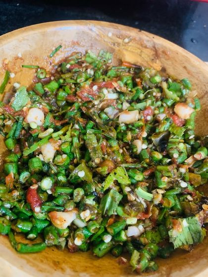 A chutney made with fresh green beans, pounded with tomatoes, chillies, and other Naga spices.