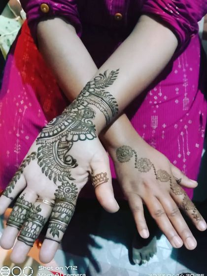 Chandu - Guest & Party Mehendi Elegant Arabic & Bail Designs photo 9