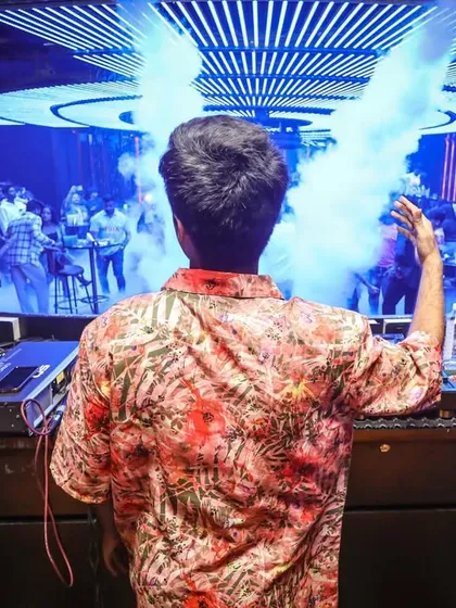 It's not just about the music, it's about the full sensory experience. I love using effects like these CO2 cannons to amplify the energy and make the drop hit even harder.