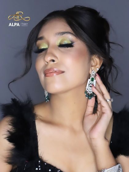 Sangeet & Cocktail Glam photo 25