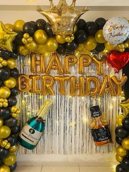 Birthday Balloon Arches & Backdrops photo 30