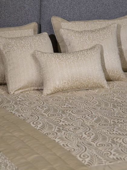 MO Designs - End-to-End Interior Design Restful Bedroom Retreats photo 5