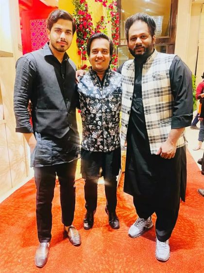 Behind the Scenes & Artist Collaborations photo 23