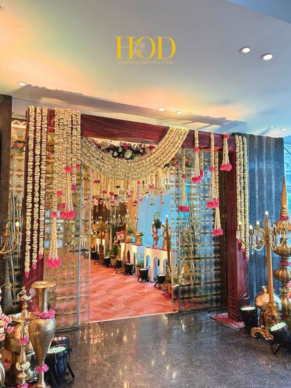 Grand Entrances & Aisles photo 11