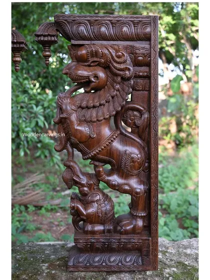 The 36-inch Yaazhi bracket viewed from the front. The sheer size and complexity of this piece make it a significant architectural feature.