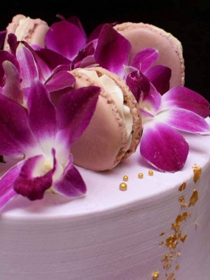 Amritha - Custom Celebration Cakes Floral & Buttercream Artistry photo 8