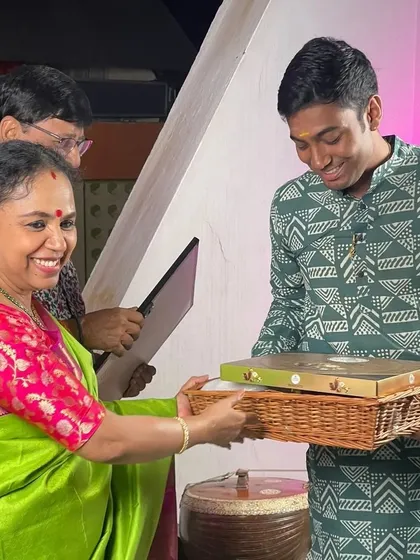 Sudha aunty graciously hosting us after the intimate chamber concert. Her warmth and involvement with the music made the evening truly special.