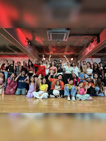 More than just a class, we are a community. This is a snapshot of the happy faces and shared passion after an intense but super fun weekend workshop series.