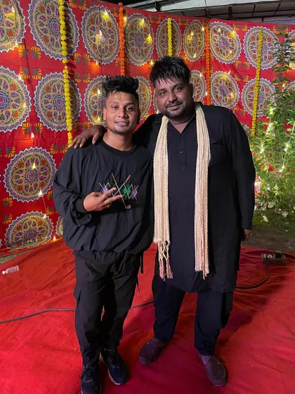 A moment from a shoot with actor Naeem Puttan. Building great relationships with fellow artists is a key part of our work in the entertainment industry.