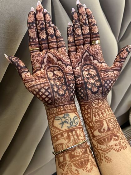 These designs showcase the variety of personalization I offer. From couple's initials and wedding dates to religious symbols and unique story elements, I can incorporate any detail that is special to you.