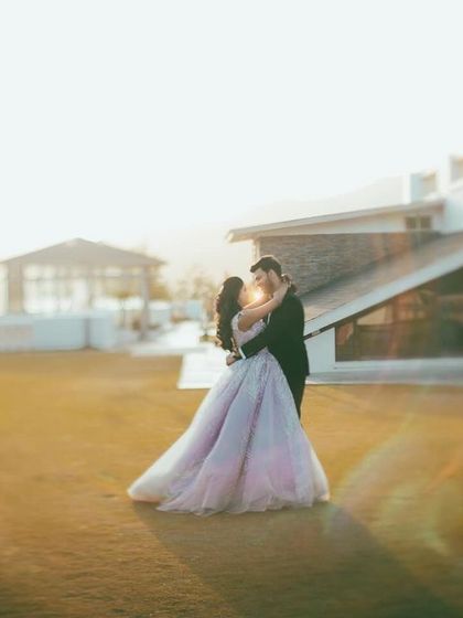 Photoklicker - Pre-Wedding & Couple Photoshoots Elegant Engagements & Formal Portraits photo 16