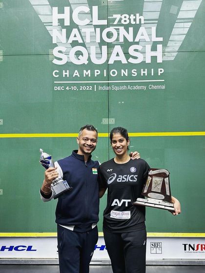 Celebrating Joshna Chinappa's 19th National Squash Championship title. After a challenging period of managing injuries, seeing her win without dropping a game is a huge success for her and our entire rehab team at Peak Performance.
