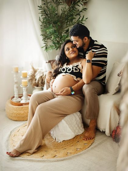 A sweet and intimate pose for a couple in my boho studio. I often suggest poses like this that feel like a natural, loving embrace.