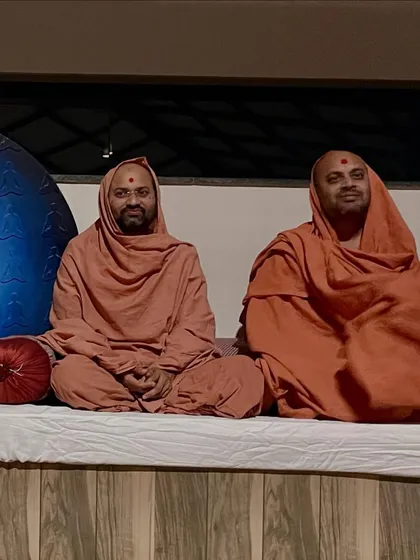 Hariprakash Das Swamiji and Vivek Sagar Swamiji of Salangpur during their stay. We provide a serene environment where even the most enlightened souls can turn inward and rejuvenate.
