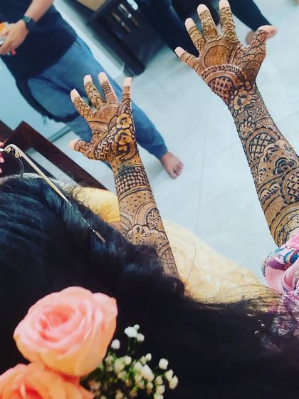 Shaikh Yasmeen - Bridal Mehendi Behind the Scenes photo 6