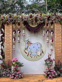 Traditional & Ceremonial Decor