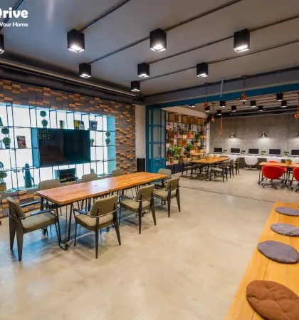 We painted this modern commercial office to create a productive and inspiring environment. Our commercial painting services cover everything from open-plan offices and meeting rooms to retail spaces, ensuring minimal disruption and a high-quality result.
