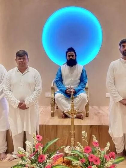 Mahayogi Madhukarji with a group of male participants at our Bangalore centre. We welcome all seekers over 18 to join our community and embark on their spiritual journey.