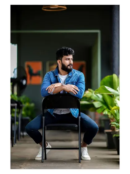 A great men's portrait is about capturing confidence and personality. Using the clean lines of the location and a relaxed pose, we created a shot that is both stylish and authentic, perfect for a professional or personal portfolio.