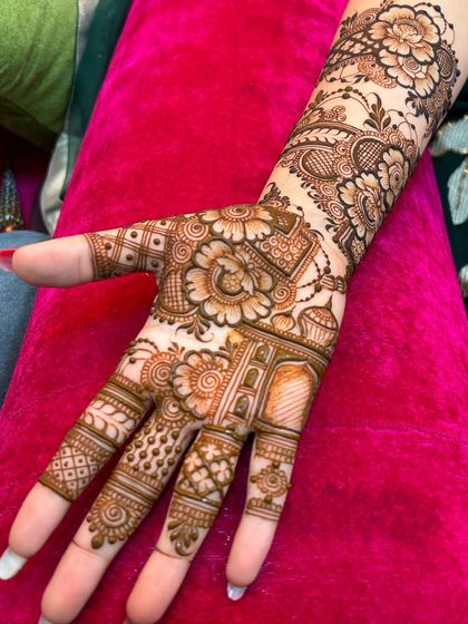 3D Henna Touch - Festive & Occasional Mehndi Intricate Indo-Arabic & Fusion Styles photo 12