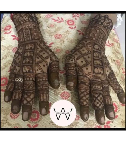 The same elephant grid design from a different angle.