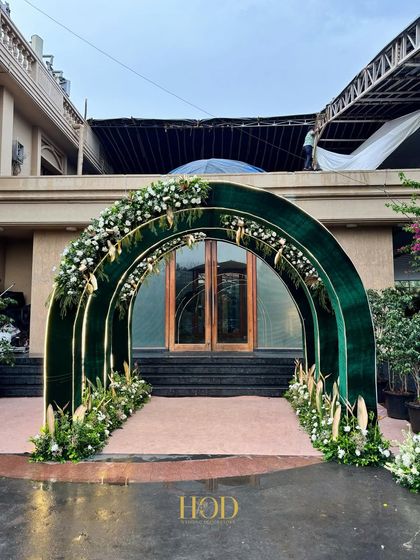 Grand Entrances & Aisles photo 60