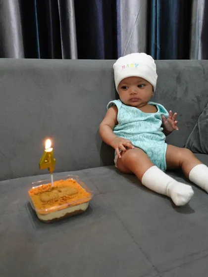 We cherish being a part of your most special moments, even the very first ones. This little one's celebration is absolutely adorable.